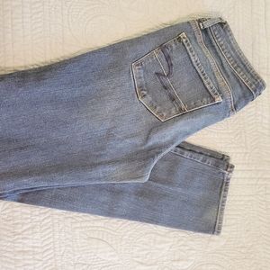 🥂3 for 25..American Eagle. Skinny jeans